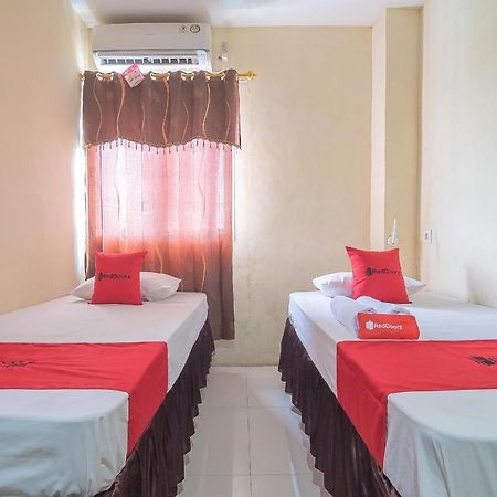 Reddoorz Syariah At Jalan Cilik Riwut Kapuas Hotel Kualakapuas Exterior photo