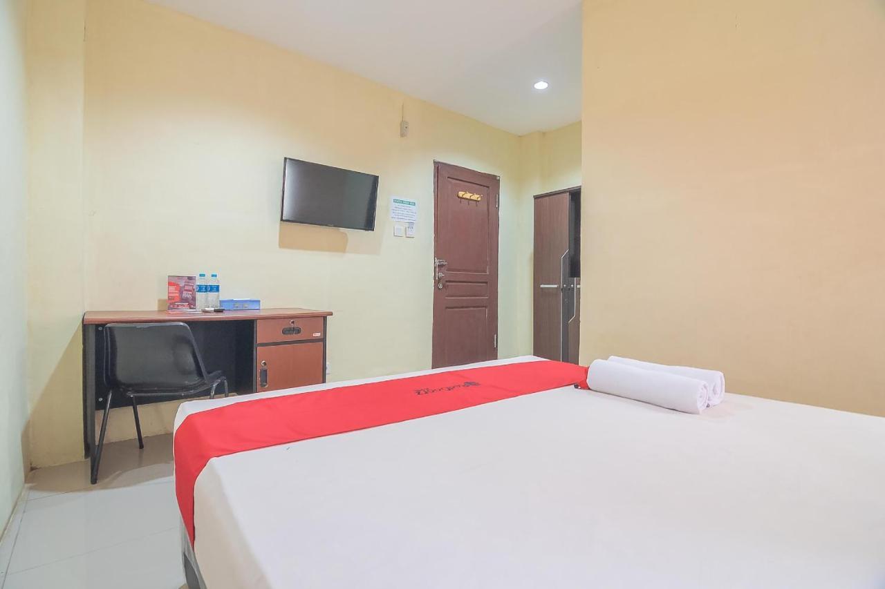 Reddoorz Syariah At Jalan Cilik Riwut Kapuas Hotel Kualakapuas Exterior photo